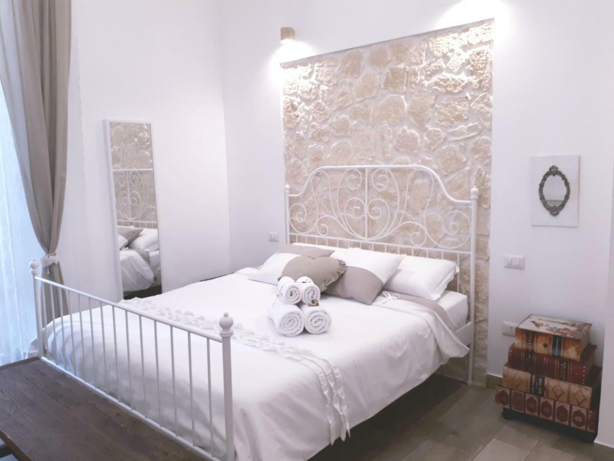 Le Villanelle B&B Napoli Eksteriør billede